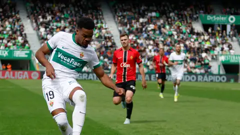 Diangana se ha lesionado con su selección nacional y es baja para el partido ante el Rayo Vallecano. Diangana se ha lesionado con su selección nacional y es baja para el partido ante el Rayo Vallecano.