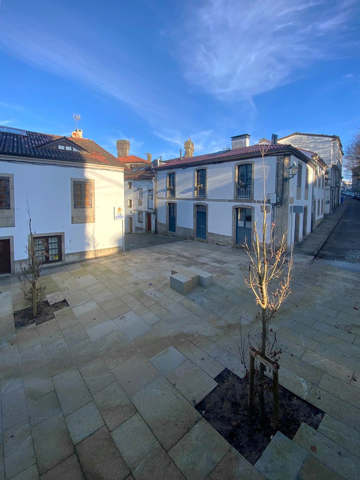 El Ayuntamiento de Santiago llevó a cabo un programa de mejora de la accesibilidad en los espacios públicos en el último año El Ayuntamiento de Santiago llevó a cabo un programa de mejora de la accesibilidad en los espacios públicos en el último año