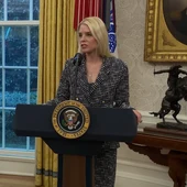 Donald Trump junto a Pam Bondi en una rueda de prensa en la Casa Blanca. Donald Trump junto a Pam Bondi en una rueda de prensa en la Casa Blanca.