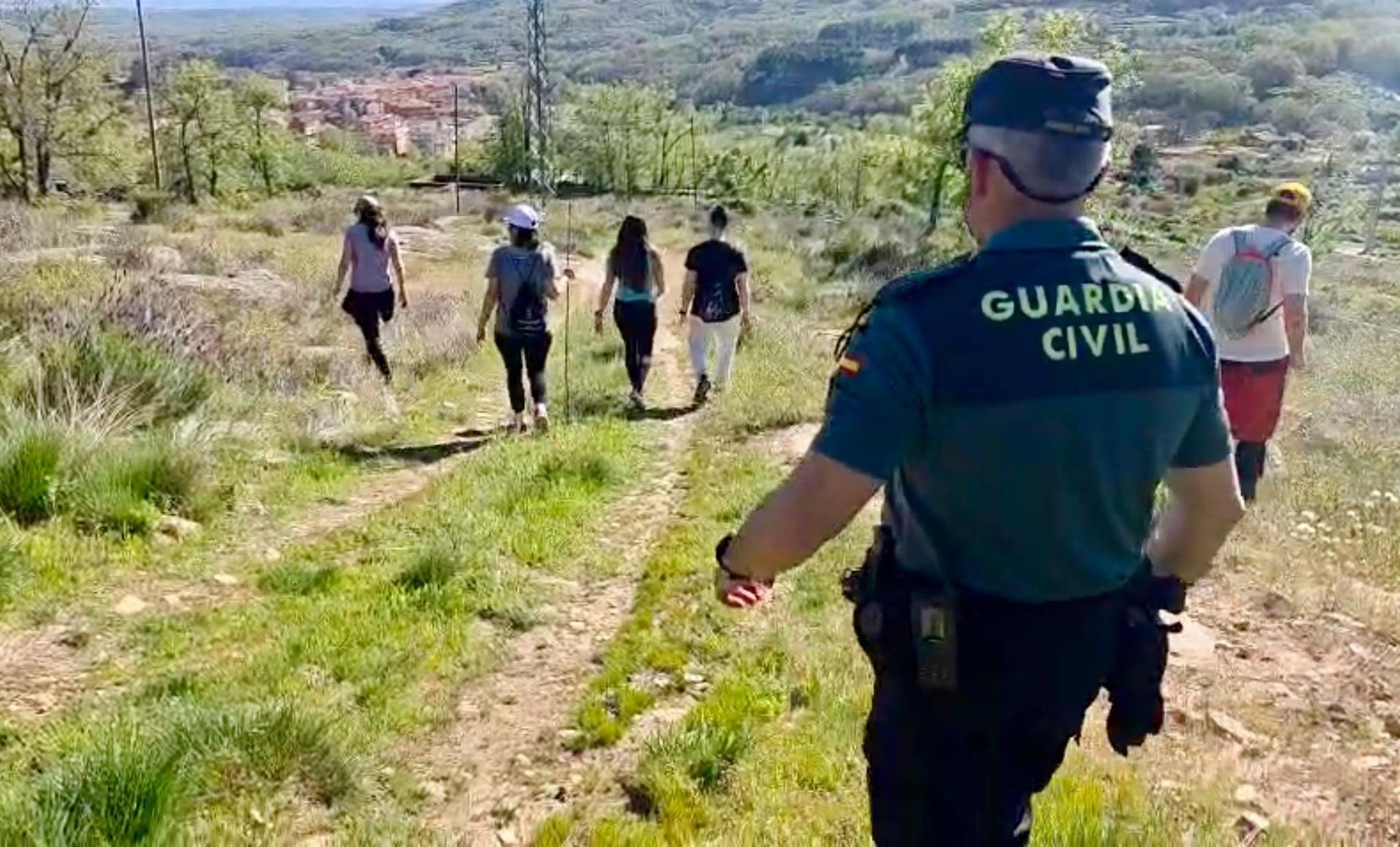 La Guardia Civil mantiene activo el dispositivo de búsqueda del hombre de 74 años desaparecido en Jarandilla de la Vera La Guardia Civil mantiene activo el dispositivo de búsqueda del hombre de 74 años desaparecido en Jarandilla de la Vera