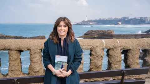 Helena Resano presenta Las rutas del silencio, desde Biarritz Helena Resano presenta Las rutas del silencio, desde Biarritz