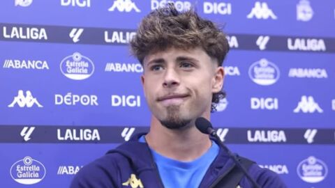 Mario Soriano, tras el partido ante el Málaga en Riazor Mario Soriano, tras el partido ante el Málaga en Riazor
