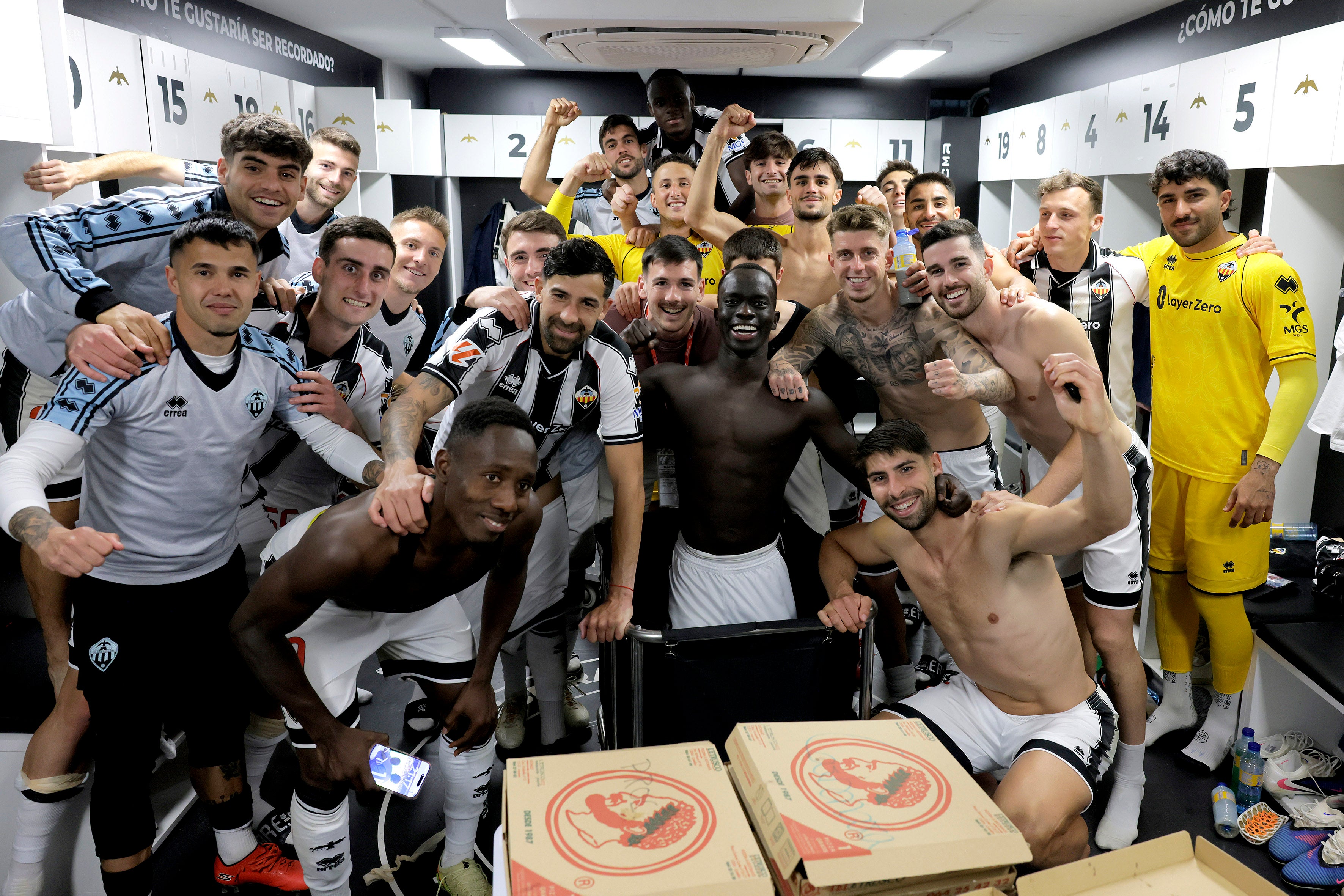 El Castellón reacciona a tiempo y se sube al tren del ascenso El Castellón reacciona a tiempo y se sube al tren del ascenso
