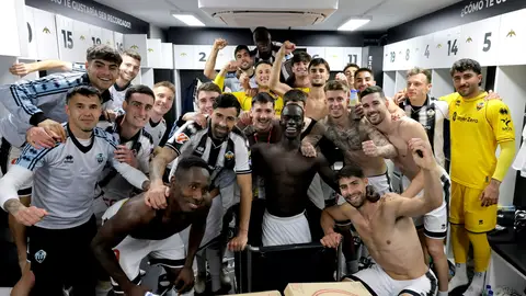 El Castellón reacciona a tiempo y se sube al tren del ascenso El Castellón reacciona a tiempo y se sube al tren del ascenso