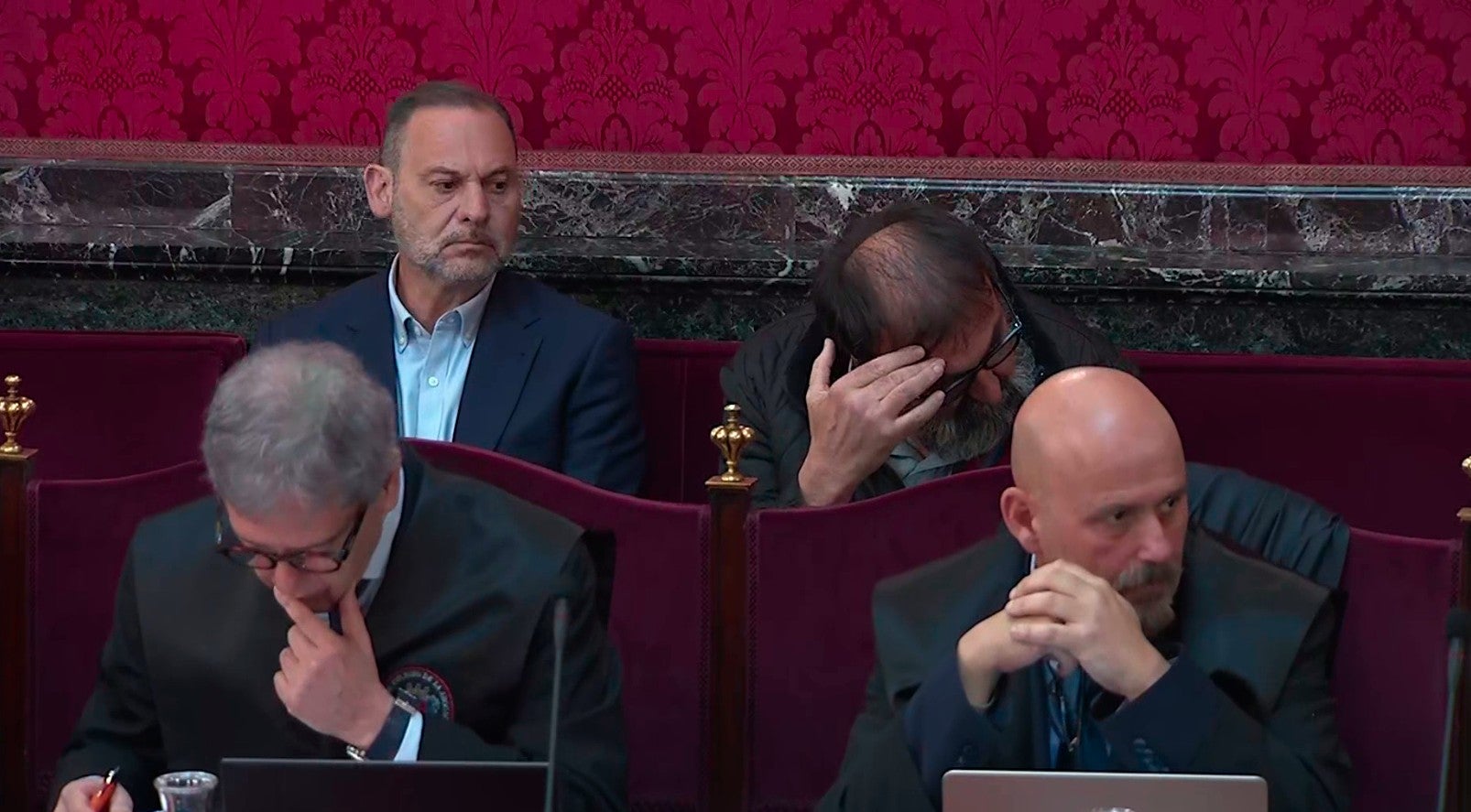 VOTA ¿Cree que Ábalos y Koldo guardan información comprometedora para el gobierno de Sánchez? VOTA ¿Cree que Ábalos y Koldo guardan información comprometedora para el gobierno de Sánchez?