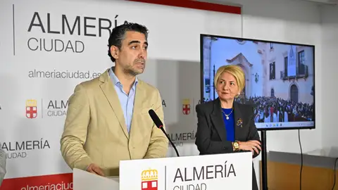 Almería cierra una Semana Santa “de éxito” con alta participación y gran impacto turístico Eloísa Cabrera y Joaquín Pérez de la Blanca