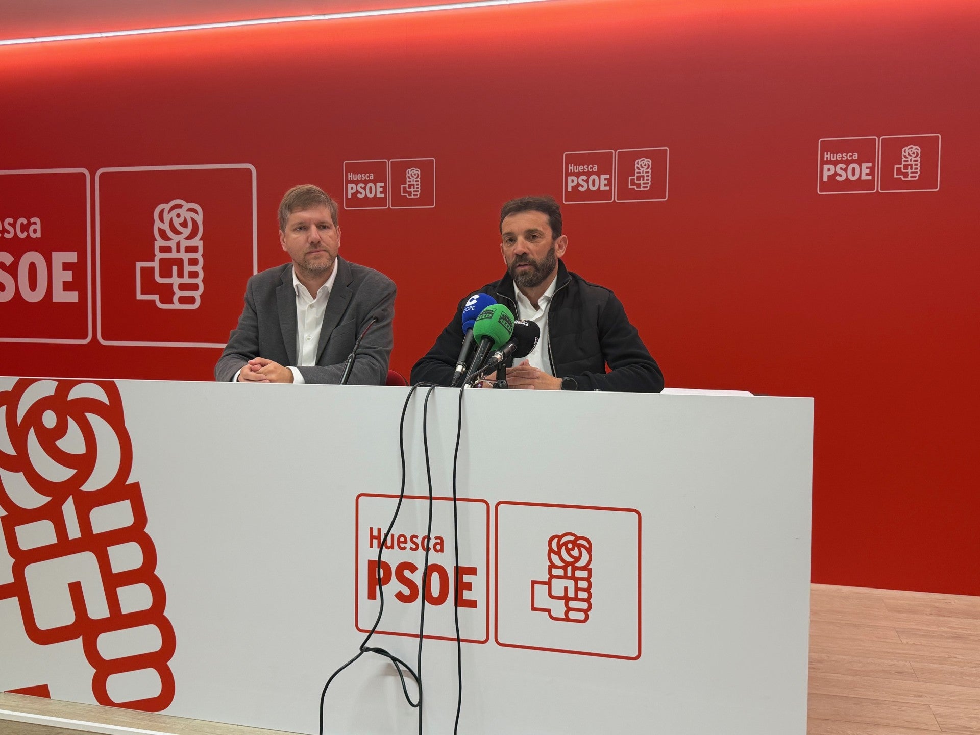 El PSOE denuncia que se han dejado de invertir más de 360.000 euros en colegios de Huesca El PSOE denuncia que se han dejado de invertir más de 360.000 euros en colegios de Huesca