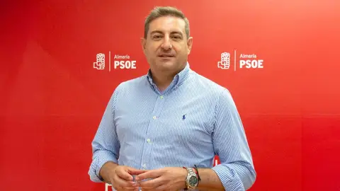 El PSOE de Almería renueva su lista y sitúa a José Nicolás Ayala al frente para las autonómicas El PSOE de Almería renueva su lista y sitúa a José Nicolás Ayala al frente para las autonómicas