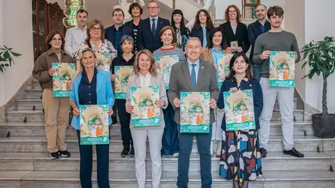 Juan del Val, Santiago Posteguillo y Elsa Punset lideran una Fira del Llibre de récord en Castelló Juan del Val, Santiago Posteguillo y Elsa Punset lideran una Fira del Llibre de récord en Castelló