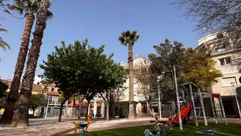 Plaza Joan Fuster de Petrer. Plaza Joan Fuster de Petrer.