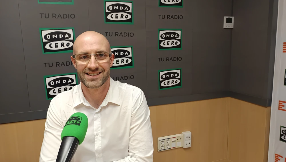 Víctor Márquez, psicológico y coordinador de terapias de la Asociación Párkinson Elche. Víctor Márquez, psicológico y coordinador de terapias de la Asociación Párkinson Elche.