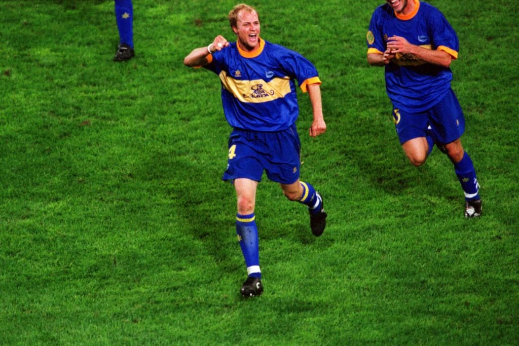 LaLiga de las camisetas retro (IV): ¿Qué podrían vestir Athletic, Alavés, Girona y Elche? LaLiga de las camisetas retro (IV): ¿Qué podrían vestir Athletic, Alavés, Girona y Elche?