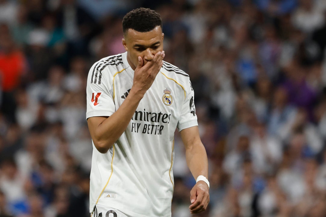 Mbappé, con puntos en una ceja, no se entrena por precaución Mbappé, con puntos en una ceja, no se entrena por precaución