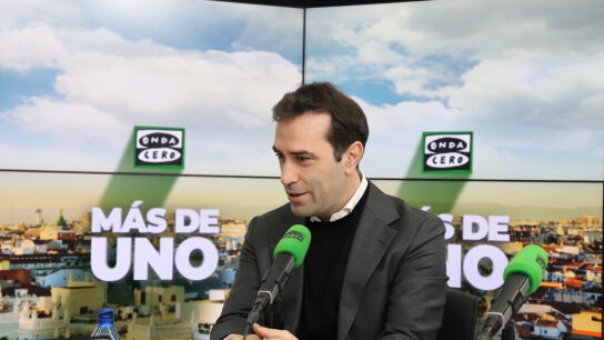 Carlos Cuerpo, durante su entrevista con Carlos Alsina/ Samuel Portillo