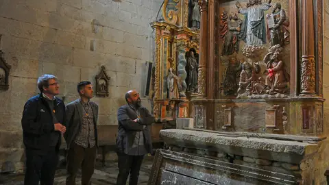 A Xunta recuperará dous retablos no mosteiro de Xunquiera de Espadanedo A Xunta recuperará dous retablos no mosteiro de Xunquiera de Espadanedo