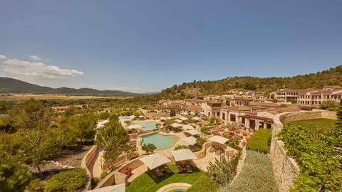 Cap Vermell Grand Hotel prevé una buena temporada aunque con incertidumbre por la subida de precios derivada de la Guerra en Oriente Medio. Cap Vermell Grand Hotel prevé una buena temporada aunque con incertidumbre por la subida de precios derivada de la Guerra en Oriente Medio.