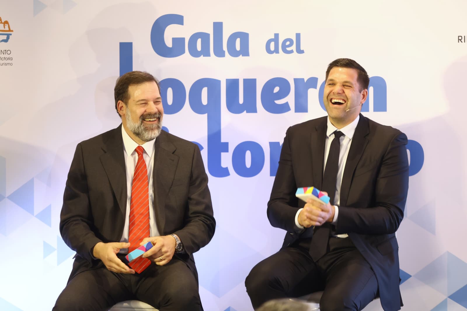 Rincón de la Victoria reconoce con el Boquerón de Plata a los hermanos Reyes Rincón de la Victoria reconoce con el Boquerón de Plata a los hermanos Reyes