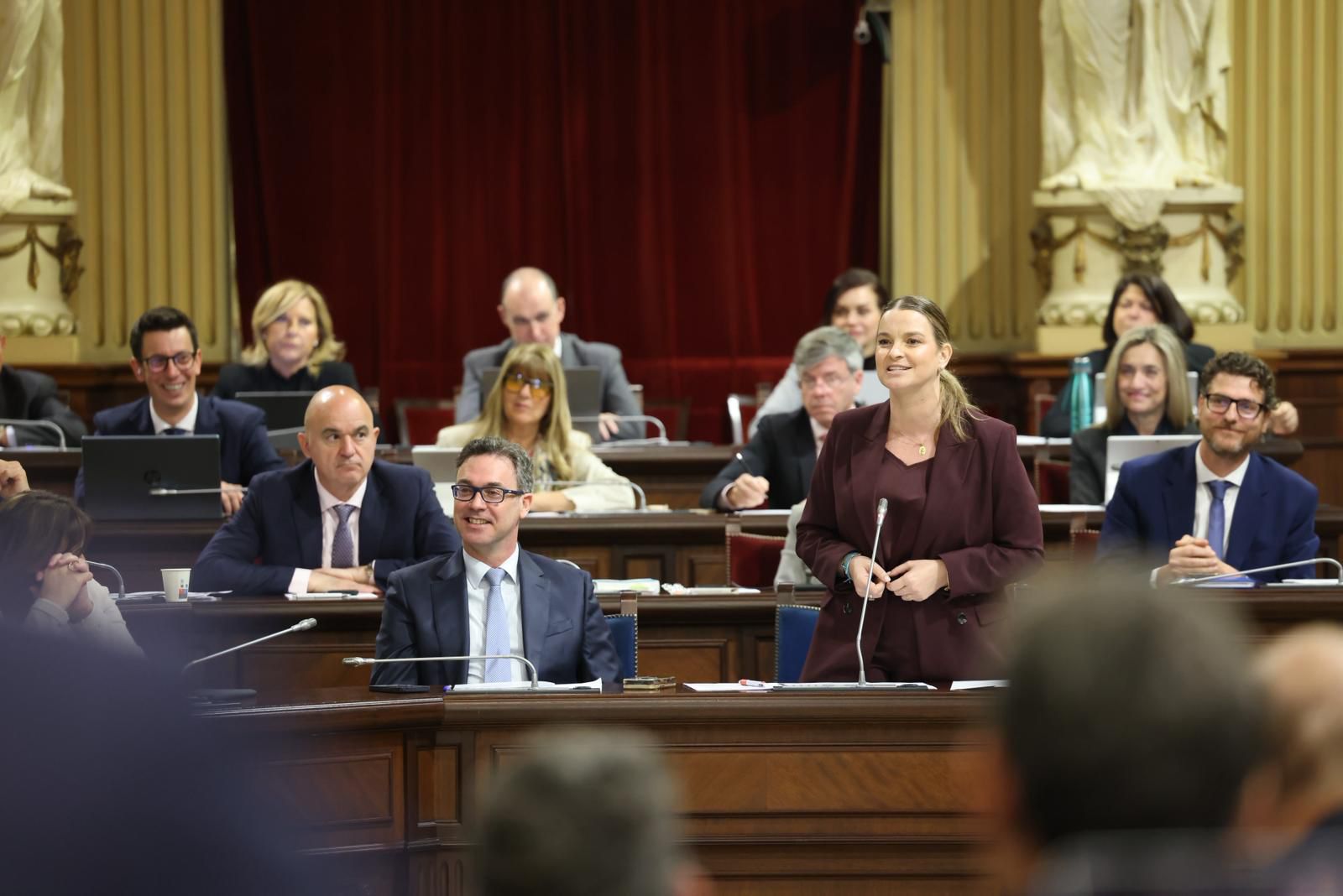 Prohens acusa a MÉS de usar la crisis de la vivienda para tratar de implementar medidas "pseudocomunistas" Prohens acusa a MÉS de usar la crisis de la vivienda para tratar de implementar medidas "pseudocomunistas"