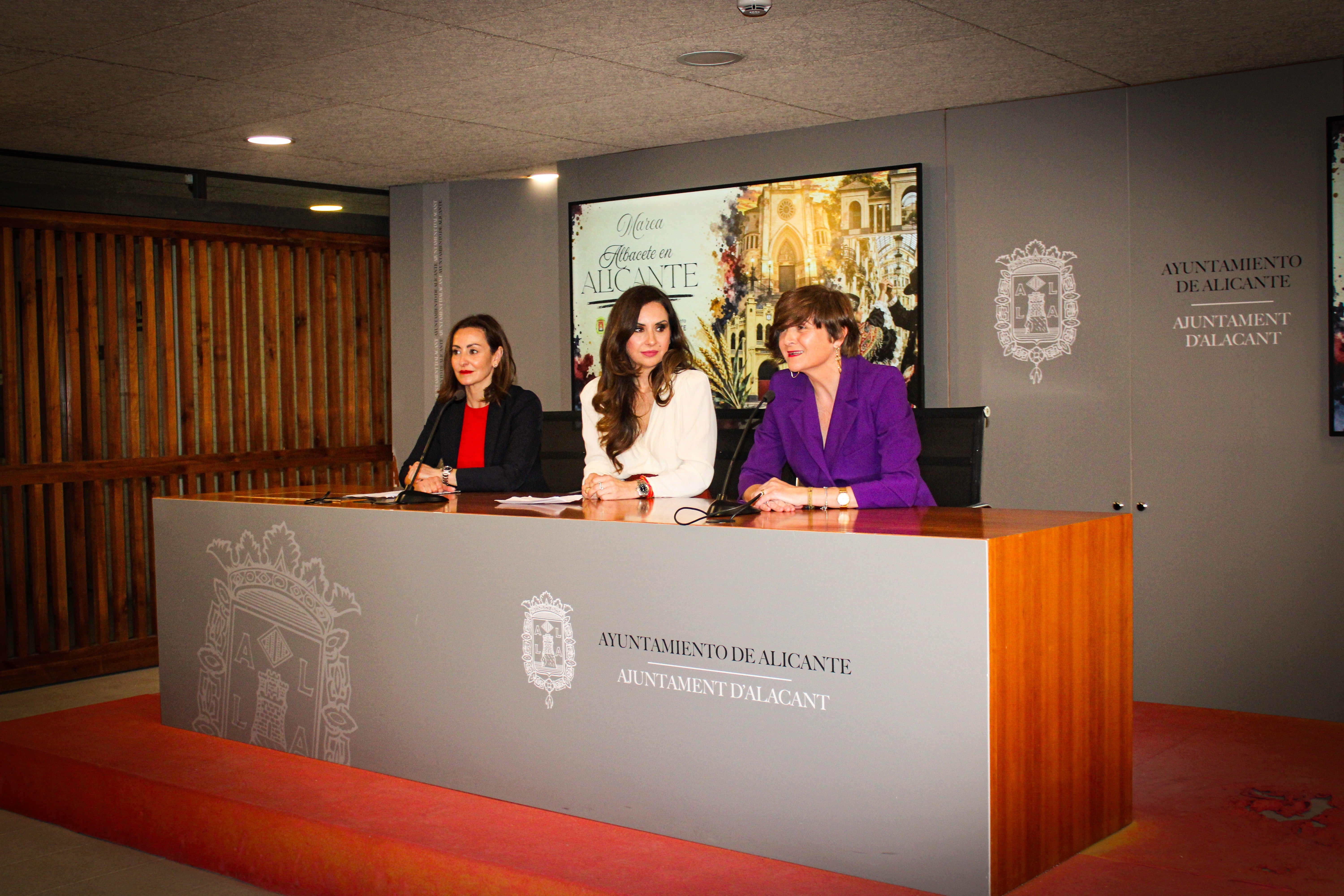 Albacete lleva sus tradiciones hasta Alicante Albacete lleva sus tradiciones hasta Alicante