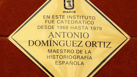 Antonio Domínguez Ortiz Antonio Domínguez Ortiz