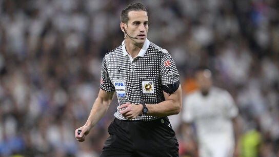 Alberola Rojas durante el Real Madrid - Girona