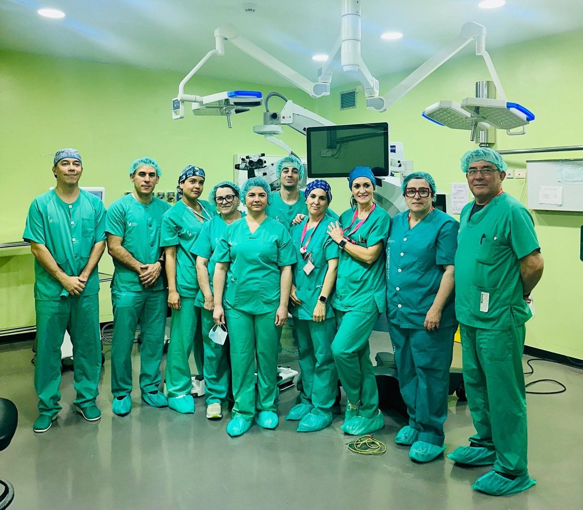 El Hospital Ciudad de Coria incorpora por primera vez cirugía avanzada de retina en su Servicio de Oftalmología El Hospital Ciudad de Coria incorpora por primera vez cirugía avanzada de retina en su Servicio de Oftalmología