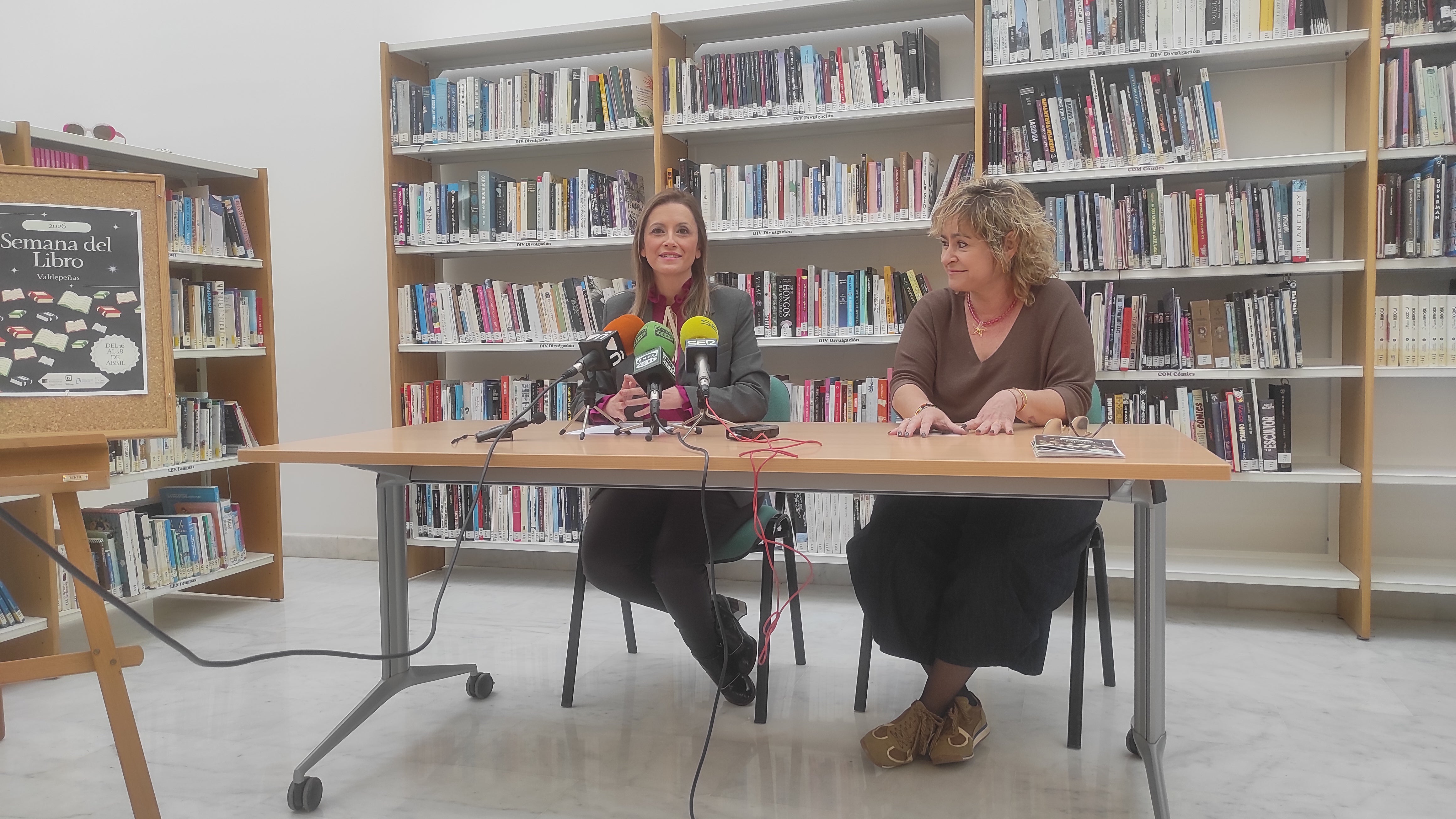 La Semana del Libro de Valdepeñas amplía las posibilidades para disfrutar de la literatura con diferentes sentidos La Semana del Libro de Valdepeñas amplía las posibilidades para disfrutar de la literatura con diferentes sentidos