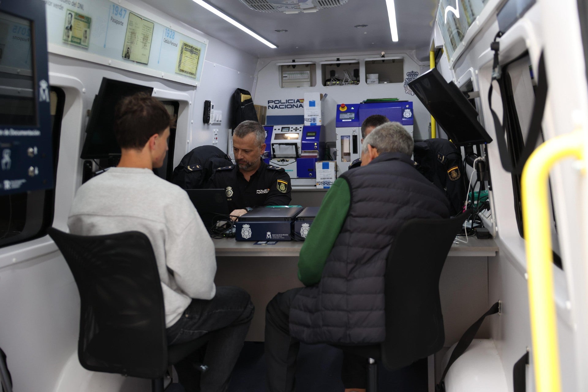 Burriana consolida el servicio de renovación del DNI y el pasaporte con una nueva jornada con aforo completo Burriana consolida el servicio de renovación del DNI y el pasaporte con una nueva jornada con aforo completo