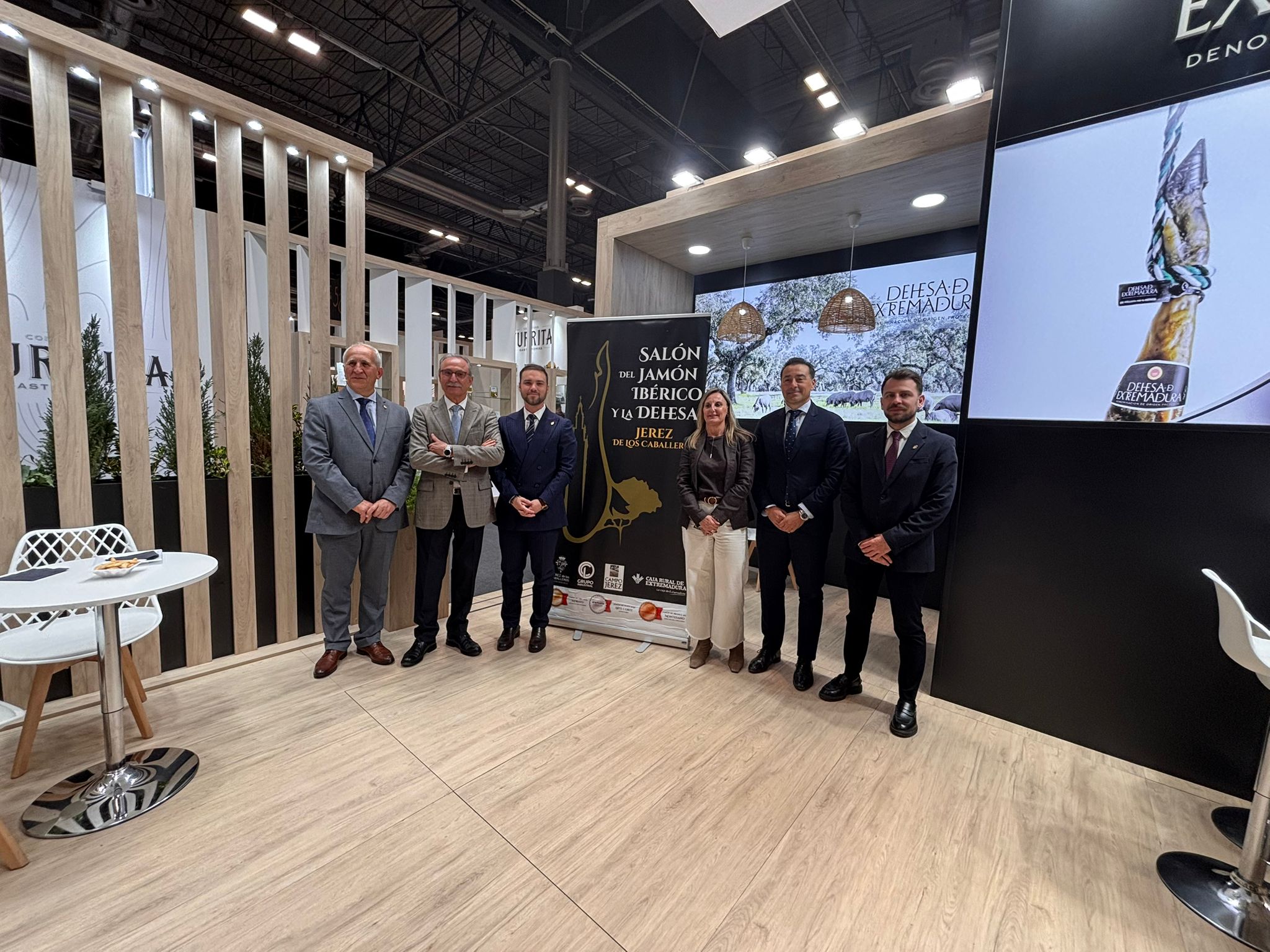 Extremadura refuerza su posicionamiento en el Salón Gourmets 2026 con el respaldo a la calidad del ibérico de Dehesa de Extremadura Extremadura refuerza su posicionamiento en el Salón Gourmets 2026 con el respaldo a la calidad del ibérico de Dehesa de Extremadura