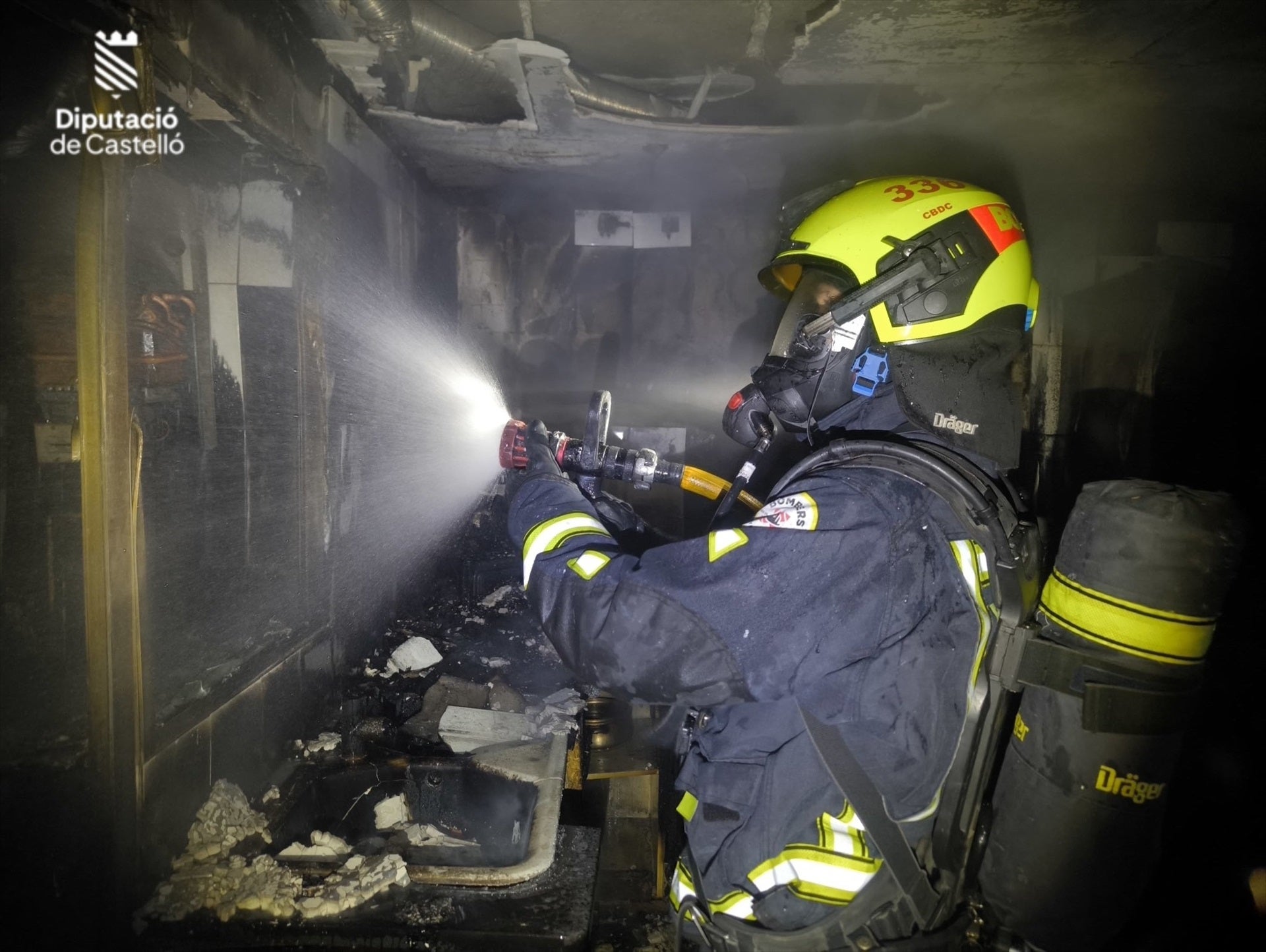 Un hombre resulta herido por inhalación de humo en el incendio de una vivienda en Vila-real Un hombre resulta herido por inhalación de humo en el incendio de una vivienda en Vila-real