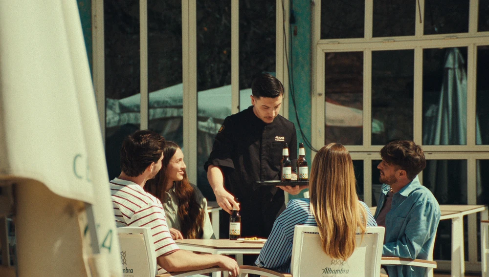 Alhambra Especial rinde homenaje a los bares de Granada Alhambra Especial rinde homenaje a los bares de Granada