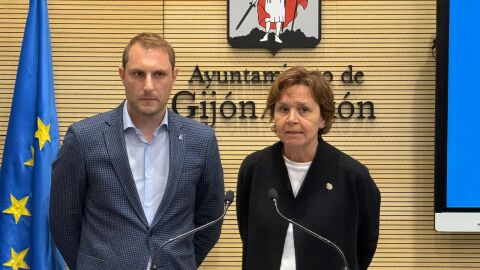 Carmen Moriy&oacute;n exige el cese de Nieves Roque&ntilde;&iacute;