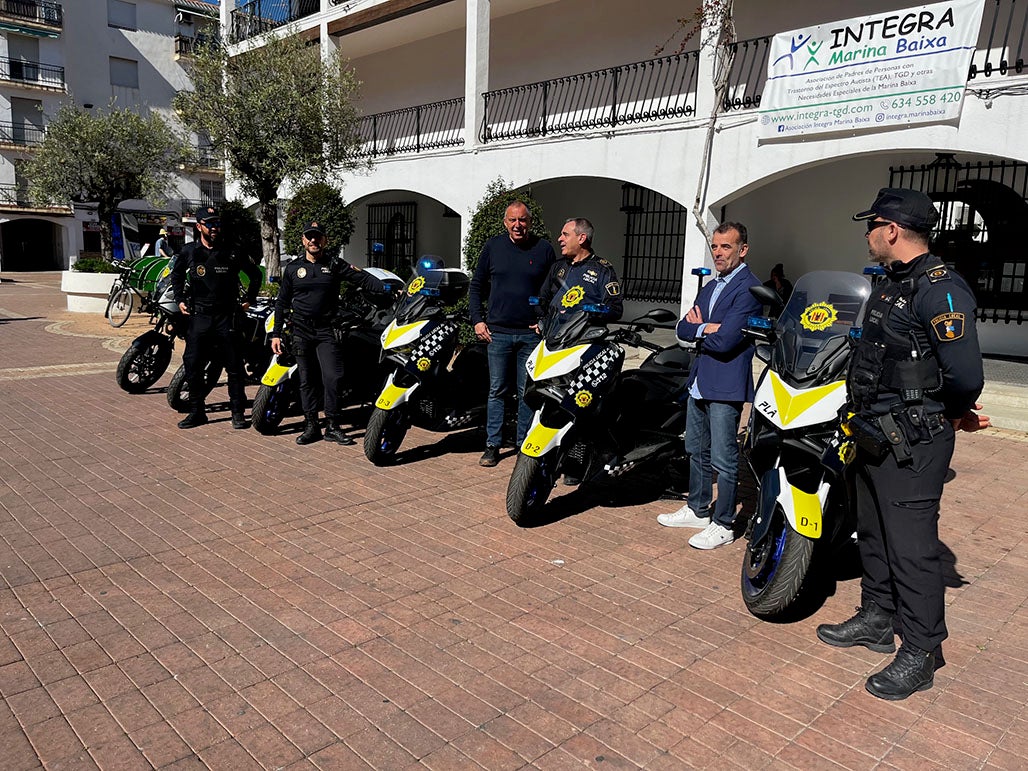 Altea invierte 70.000 euros en el incremento de su flota de vehículos con seis nuevas motocicletas para la Policía Local Altea invierte 70.000 euros en el incremento de su flota de vehículos con seis nuevas motocicletas para la Policía Local