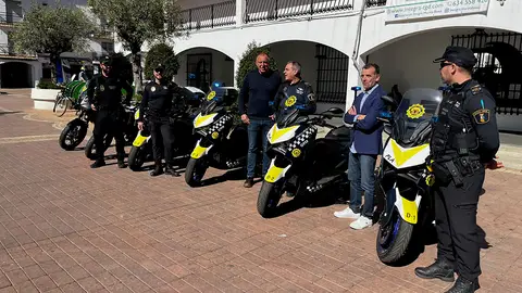 Altea invierte 70.000 euros en el incremento de su flota de vehículos con seis nuevas motocicletas para la Policía Local Altea invierte 70.000 euros en el incremento de su flota de vehículos con seis nuevas motocicletas para la Policía Local