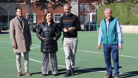 El Ayuntamiento de Palencia renueva el vallado perimetral del campo de San Telmo con una inversión de 48.235 euros .