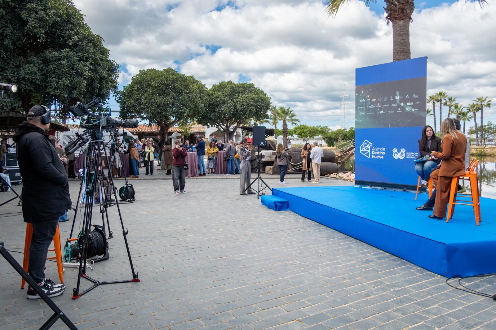 ESPECIAL FERIA DEL TURISMO EN HUELVA - 14/04/2026 ESPECIAL FERIA DEL TURISMO EN HUELVA - 14/04/2026