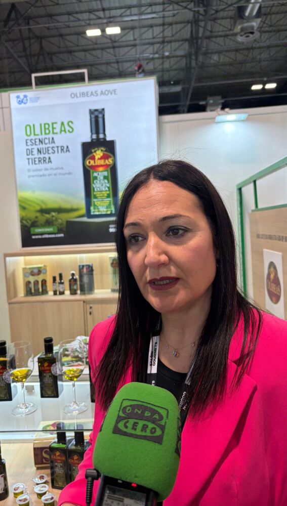 La responsable comercial y de ventas en Olibeas, Sandra Borrero, durante la entrevista en Onda Cero.