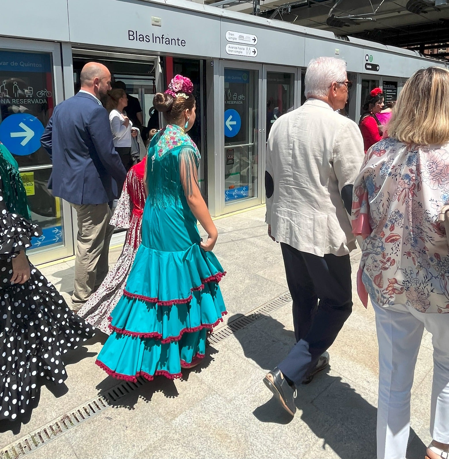 Metro de Sevilla ofrecerá servicio ininterrumpido desde el lunes al domingo de la Feria de Abril Metro de Sevilla ofrecerá servicio ininterrumpido desde el lunes al domingo de la Feria de Abril