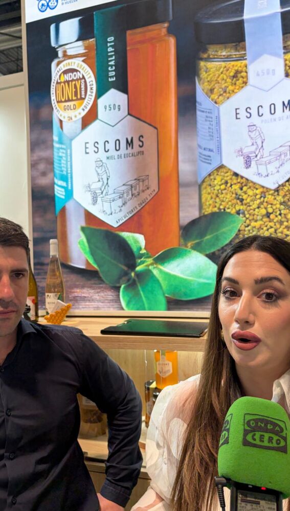 Fracisco Escoms y Marta Martín, de 'Escoms Miel y Polen'.