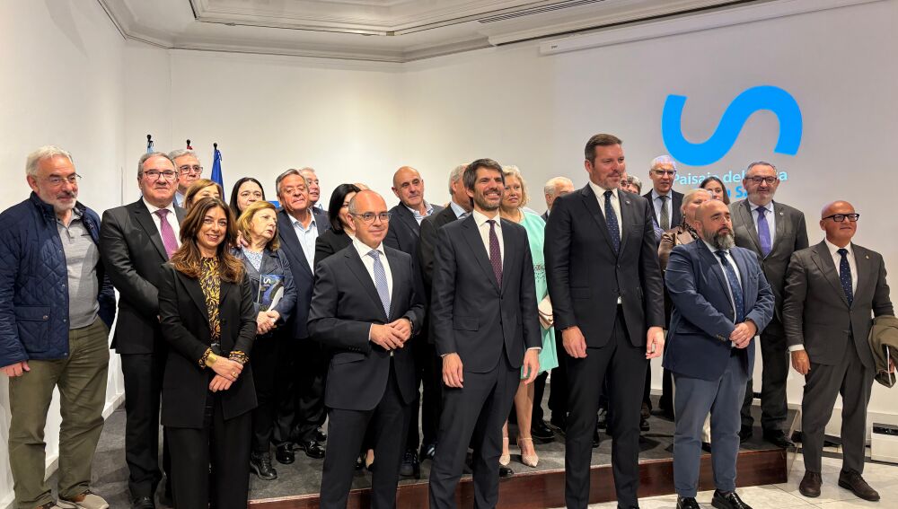 A Xunta promociona a Ribeira Sacra a patrimonio mundial entre embaixadores de 21 países 