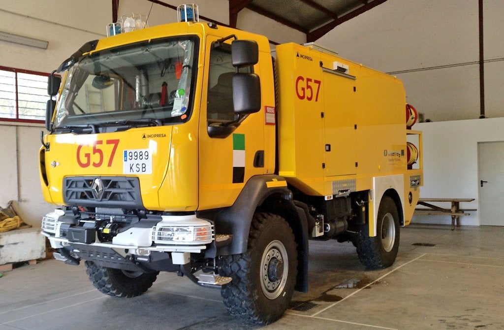 Declarado un incendio forestal en el término municipal de Acebo, en la comarca de Sierra de Gata Declarado un incendio forestal en el término municipal de Acebo, en la comarca de Sierra de Gata