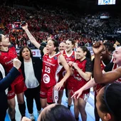 Zaragoza vencía a Landes y celebraba con su afición Zaragoza vencía a Landes y celebraba con su afición