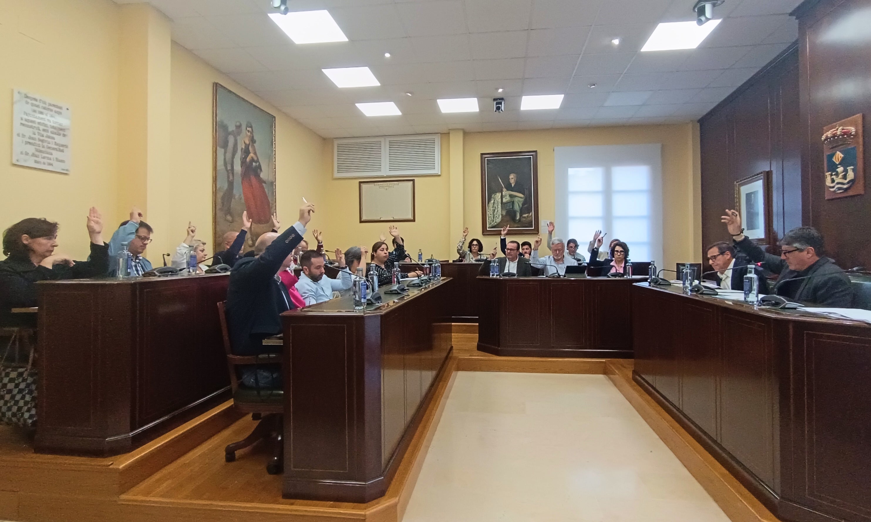 Villajoyosa se adhiere a la red de municipios afectados por la ocupación de la FVMP Villajoyosa se adhiere a la red de municipios afectados por la ocupación de la FVMP