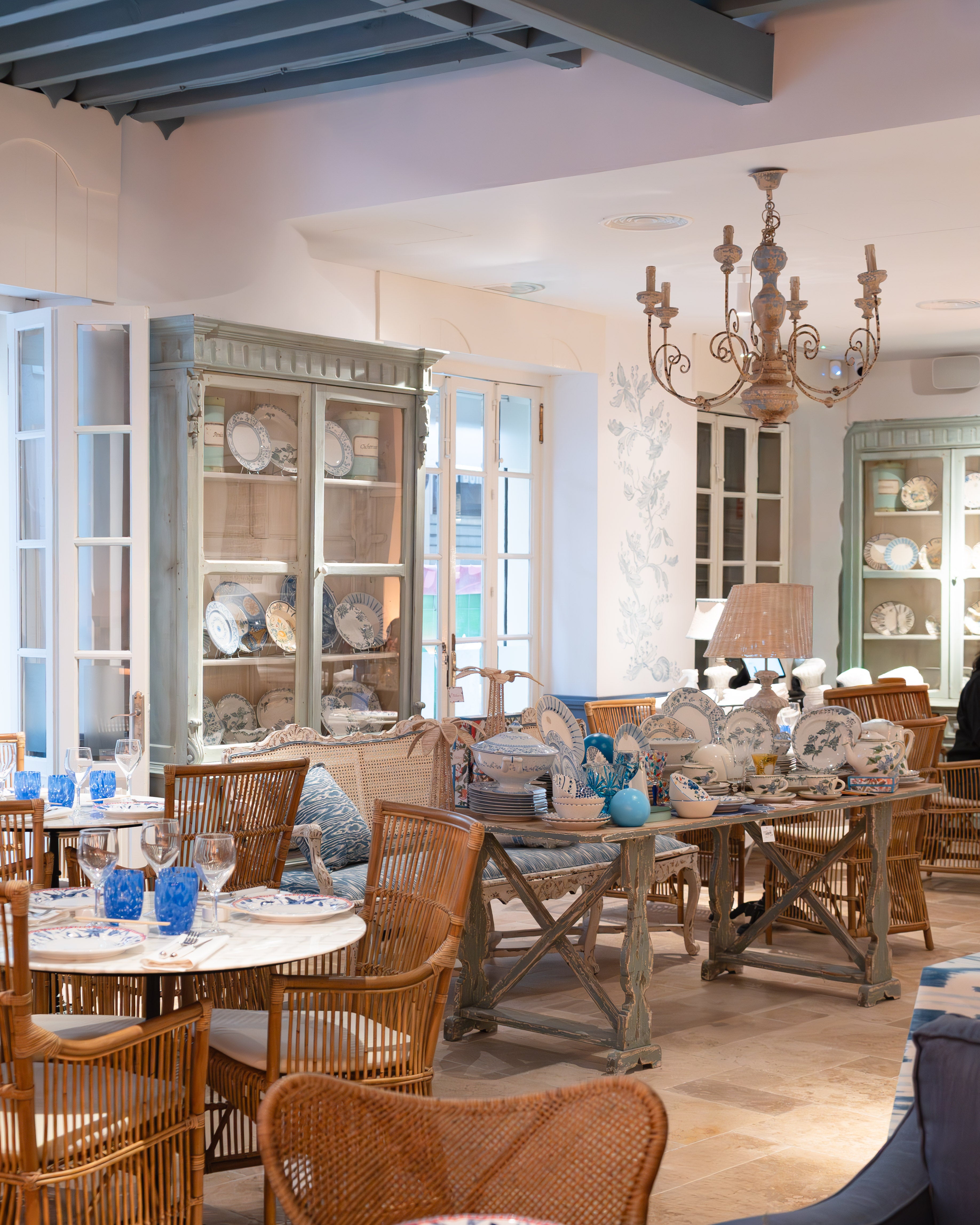 Descubre Sushita Chinitas: Fusión japonesa en un local emblemático de Málaga Descubre Sushita Chinitas: Fusión japonesa en un local emblemático de Málaga