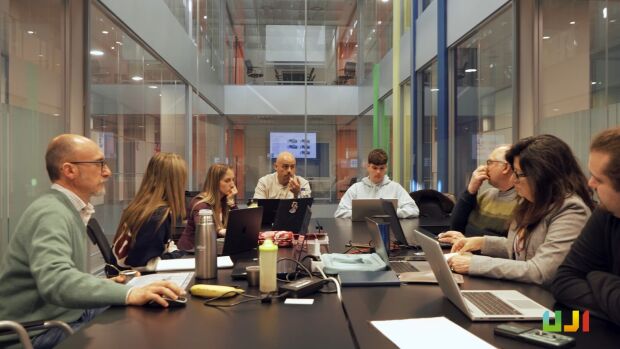 Un equip multidisciplinari de l’UJI inicia una xarxa per a millorar l’assistència sanitària amb tècniques d’intel·ligència artificial des d’una perspectiva ètica