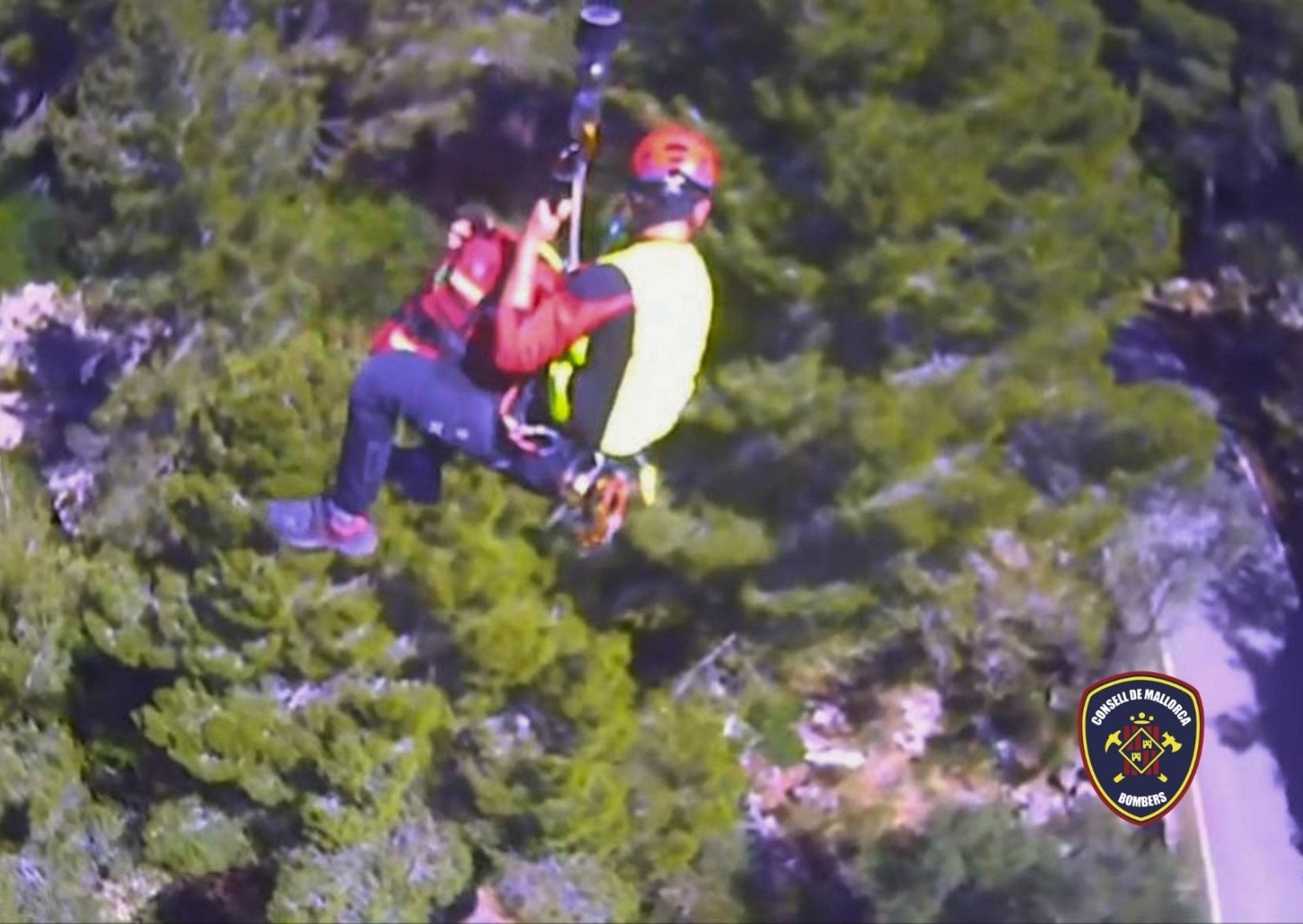 Muere una ciclista tras sufrir una caída en la carretera de Sa Calobra Muere una ciclista tras sufrir una caída en la carretera de Sa Calobra