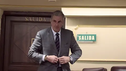 Ortega Smith llevará a los tribunales su expulsión "arbitraria" de VOX Ortega Smith llevará a los tribunales su expulsión "arbitraria" de VOX