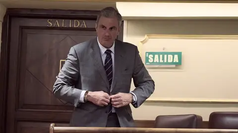 Ortega Smith llevará a los tribunales su expulsión "arbitraria" de VOX Ortega Smith llevará a los tribunales su expulsión "arbitraria" de VOX