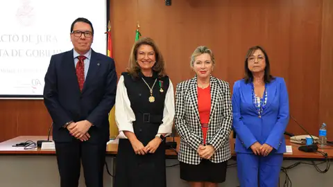 Virginia Martín jura su cargo como presidenta del Colegio de Gestores Administrativos de Málaga Virginia Martín jura su cargo como presidenta del Colegio de Gestores Administrativos de Málaga