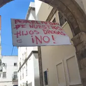 Una de las pancartas en el barrio de Santa María Una de las pancartas en el barrio de Santa María